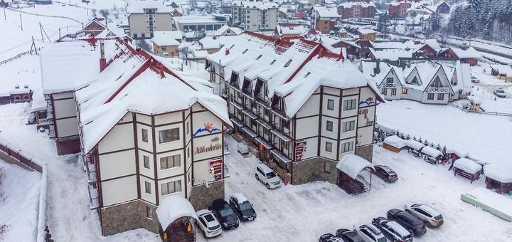 Готель Villa Nikoletta у Буковелі. Відпочивайте по акції 25