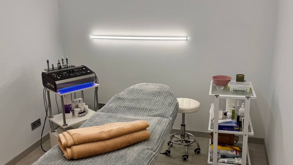 Ok Skin aesthetic cosmetology office. Visit with a special offer of 1.