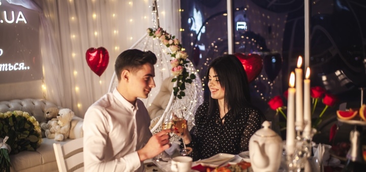 Организация романтических сюрпризов сервисом для влюбленных romantic.ua. Заказывайте услуги по акции.