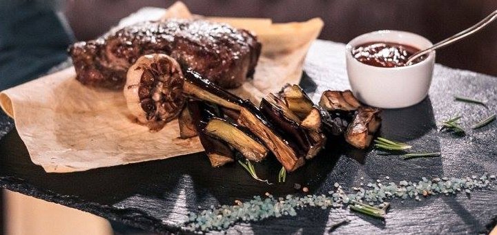 Лучшее место Броваров - Мясо рыба два ножа