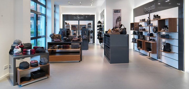 Discounts for the entire range of goods in bugatti stores