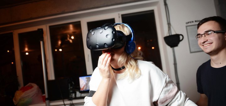 Игры виртуальной реальности в OPEN ROOM  от компании «VR Game» в Киеве. Бронируйте шлем виртуальной реальности по скидке.