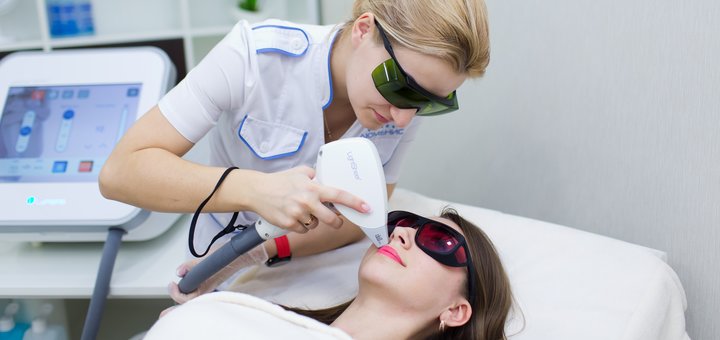 Laser hair removal on the face at the Lumenis clinic. Sign up for the procedure at a discount.