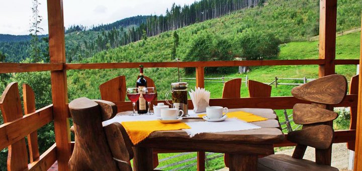 "Freaks" Hotel Bukovel2
