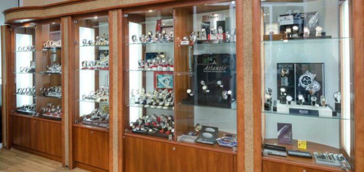Спеціальні ціни в магазині «швейцарські годинники»