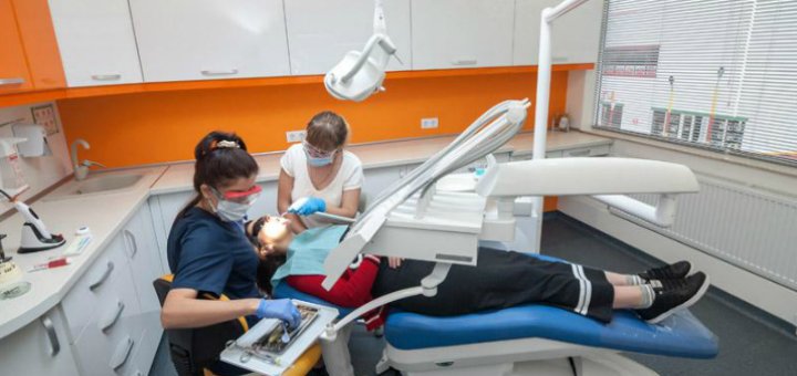 Low prices in the dental clinic "SYMETRICA"