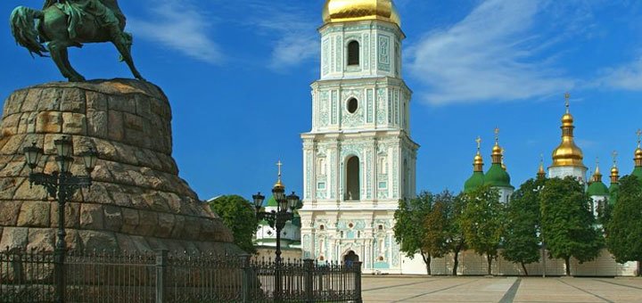 Софийская площадь. Скидки на отели в Киеве