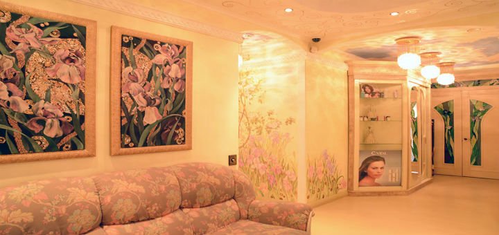 Салон красоты Langueur D'or SPA в Киеве. Записывайтесь к косметологу, мастеру маникюра, парикмахеру по скидке.