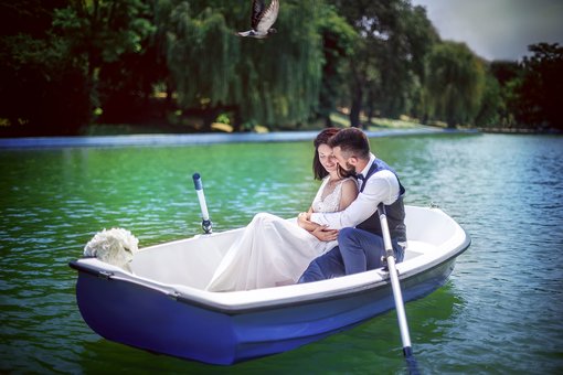 Виїзна весільна фотозйомка у студії «NinaAlexPhoto» в Одесі. Замовляйте фотографа на весілля за акцією.