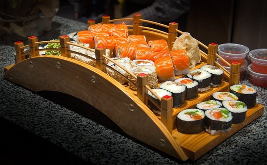 Fish shop-restaurant &quot;flagman&quot;. discounts on dishes
