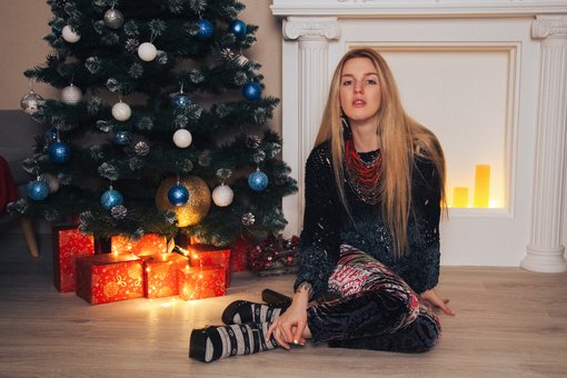 Індивідуальна фотосесія у студії «Fresco studio» у Києві. Оплачуйте за акцією.