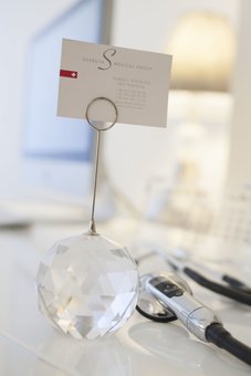 Медична компанія «SOKRUTA MEDICAL GROUP» у Києві. Записуйтесь на прийом до гомеопату за акцією.
