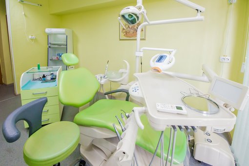 Dental restoration in dentistry «Implant Start» in Kiev. make an appointment with a dentist at a discount.