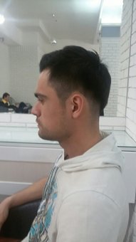 Men's haircuts in the Dazzler beauty salon in Dnipro. Sign up to a hairdresser for a discount.