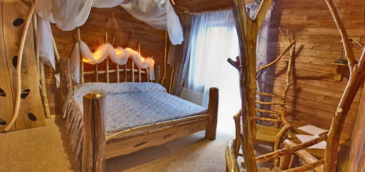 “Freaks” Hotel Bukovel11