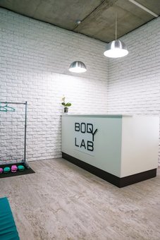 Студія танцю на пілоні «BODY LAB» у Києві. Записуйтесь на заняття поул дэнс по акції.