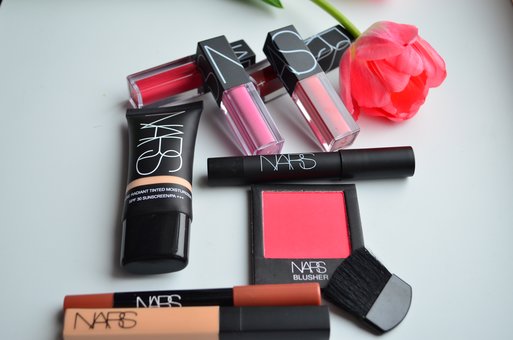 Тональний крем Nars у магазині косметики «Бренд косметикс» у Києві. Купуйте зі знижкою.