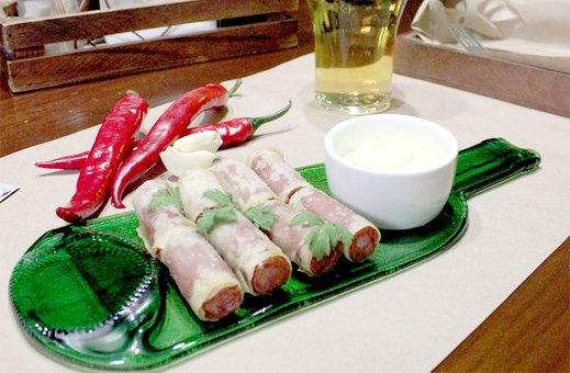 Snacks in the cafe "Tarabar" in the Dnieper. Order by stock