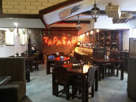 The atmosphere in the cafe "Tarabar" in the Dnieper. Order cheap