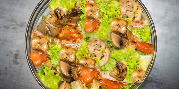 Salads in the pizzeria "celentano" in the dnieper. order with a discount